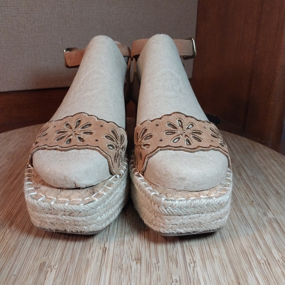 Crown Vintage Espadrille Sandals Size 8M CF-FENTISA Warm Buff Cow Suede Bohemian - Picture 6 of 12